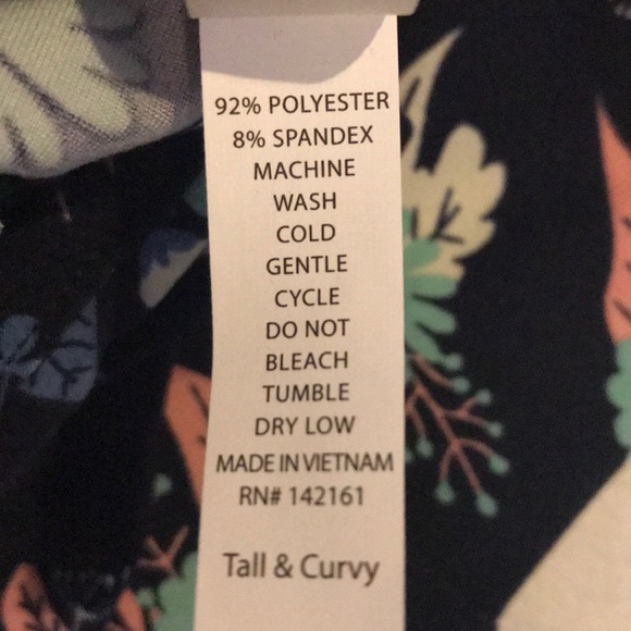LuLaRoe Tall & Curvy leggings NWT - Picture 4 of 6